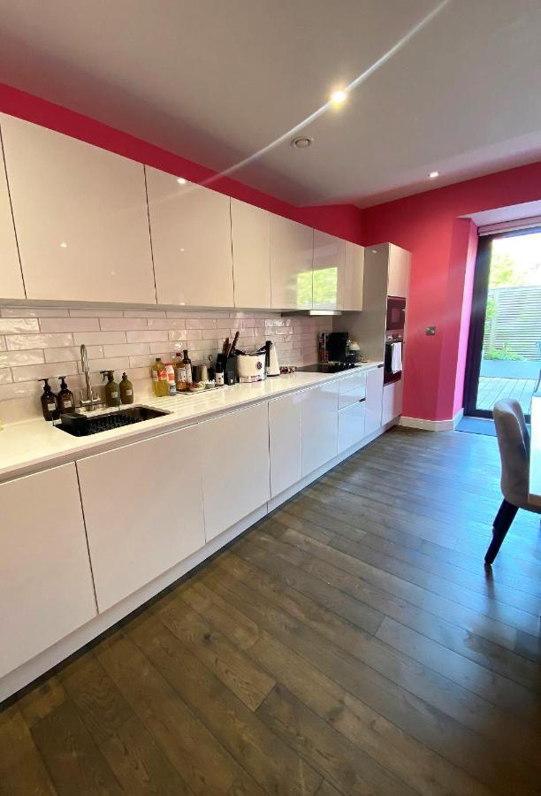 Apartamento Sublime Waterfront Retreat With Private Terrace Bristol Exterior foto